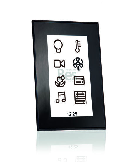 Slika 4.3” Vertical touch screen - Integrated Web server - Black